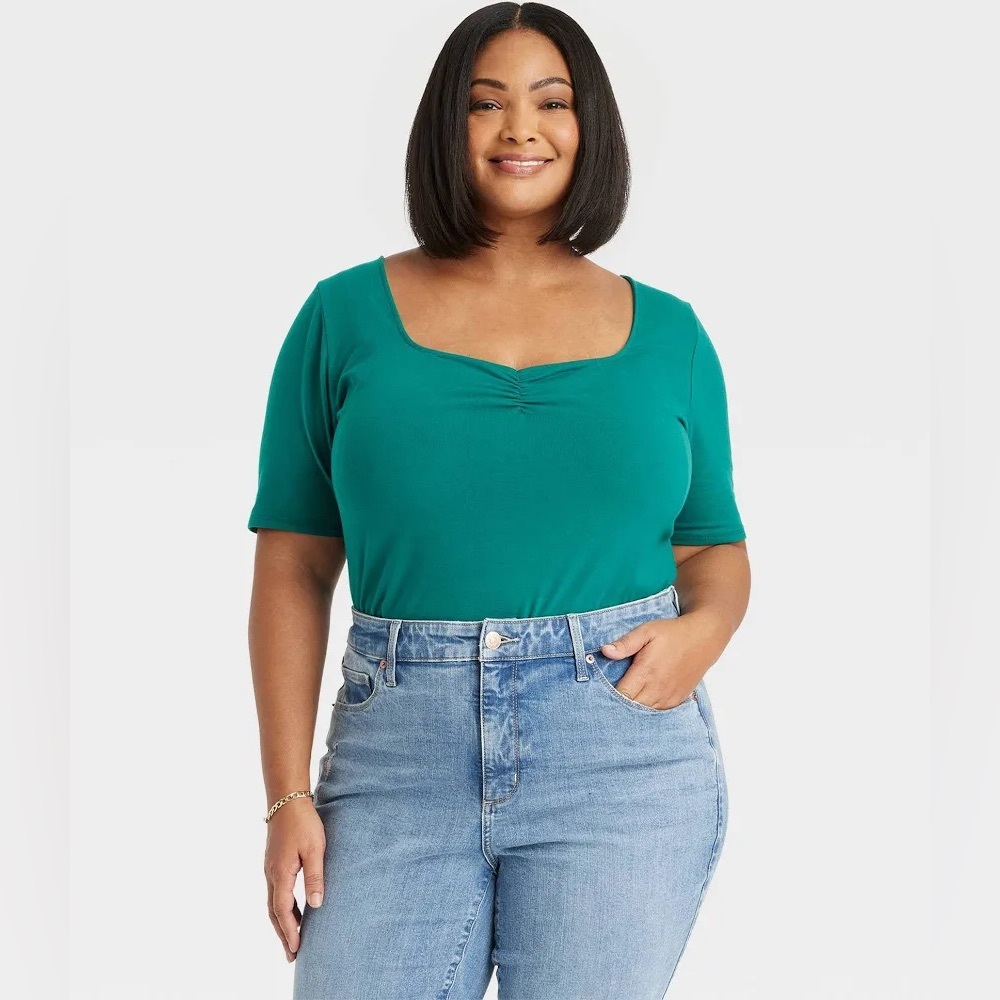Ava & Viv Women's Slim Fit Sweetheart Neck Short Sleeve Top